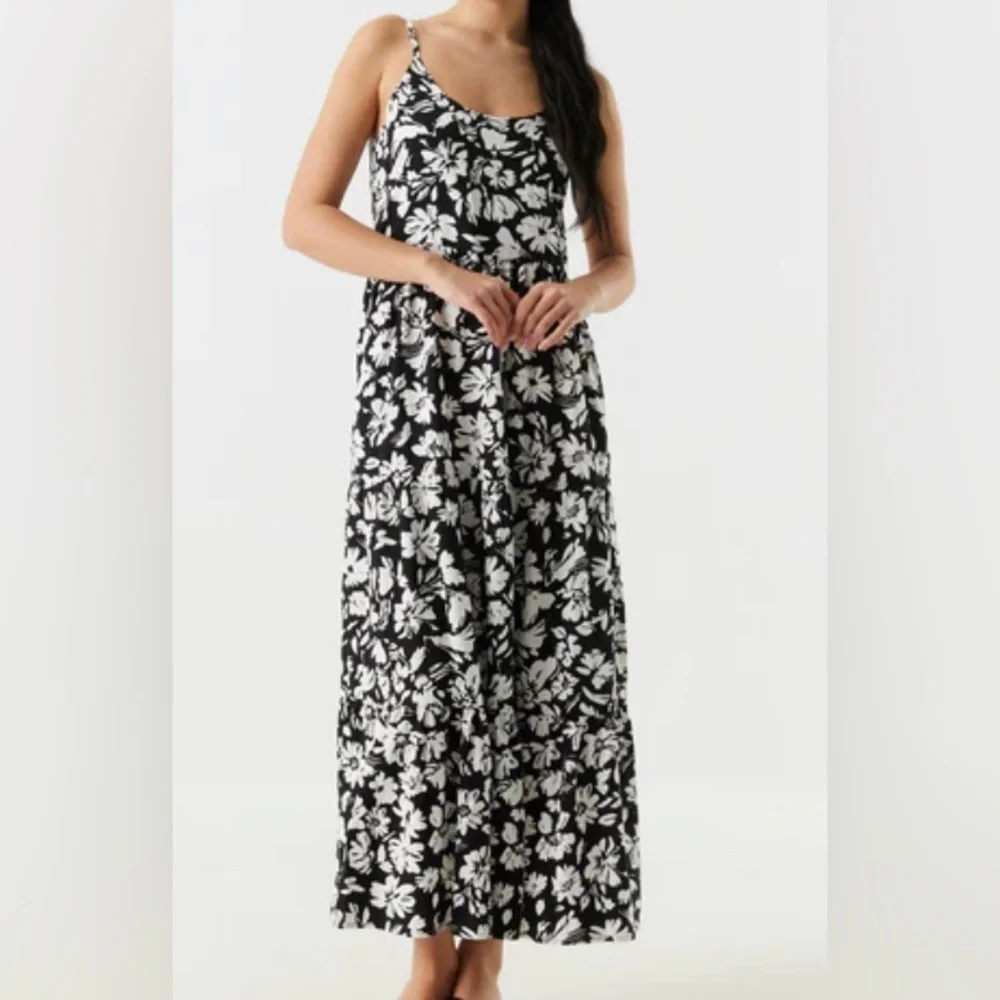 streetwear society floral dress Dresses | Streetwear Society Blue Size Large | Color: Blue Streetwear Society Short Sleeve Floral